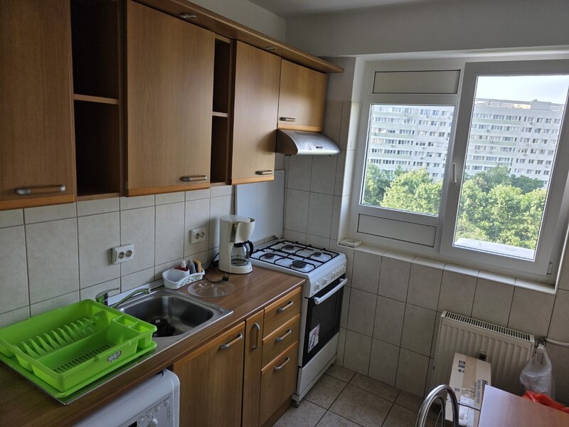 Dristor, chiar vav gura de metrou, 5 minute mall Park Lake si parc IOR,